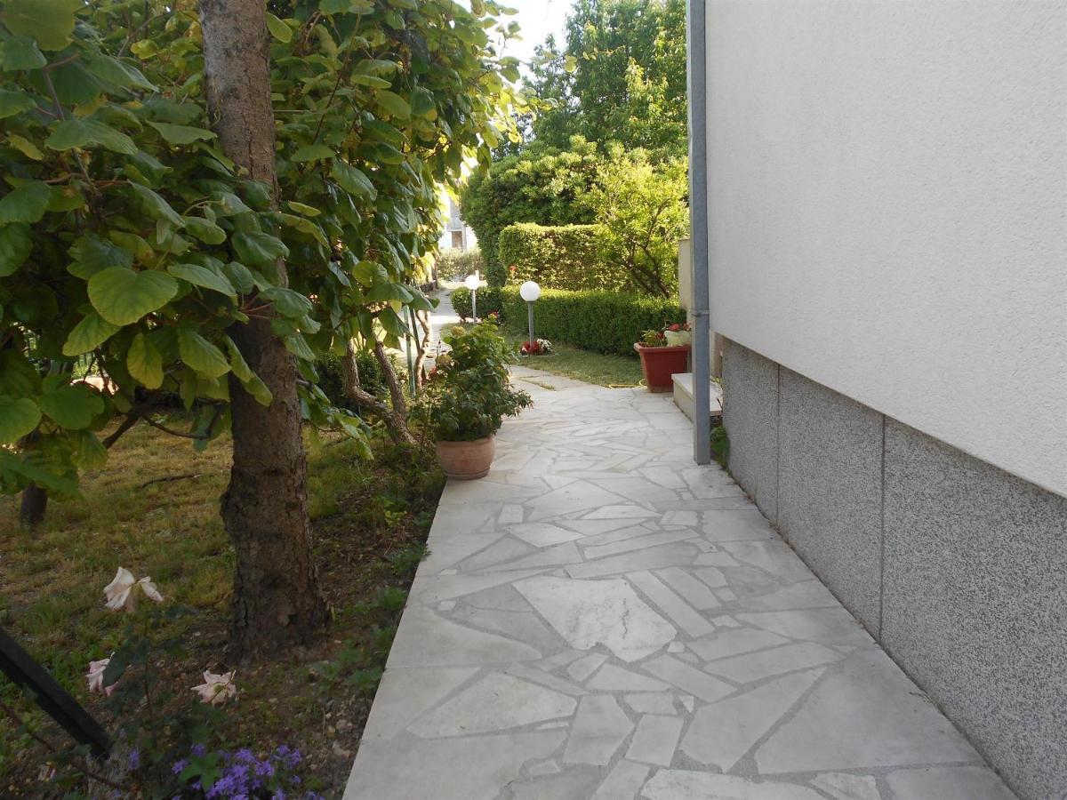 Apartment Cherry Kastela Ngoại thất bức ảnh