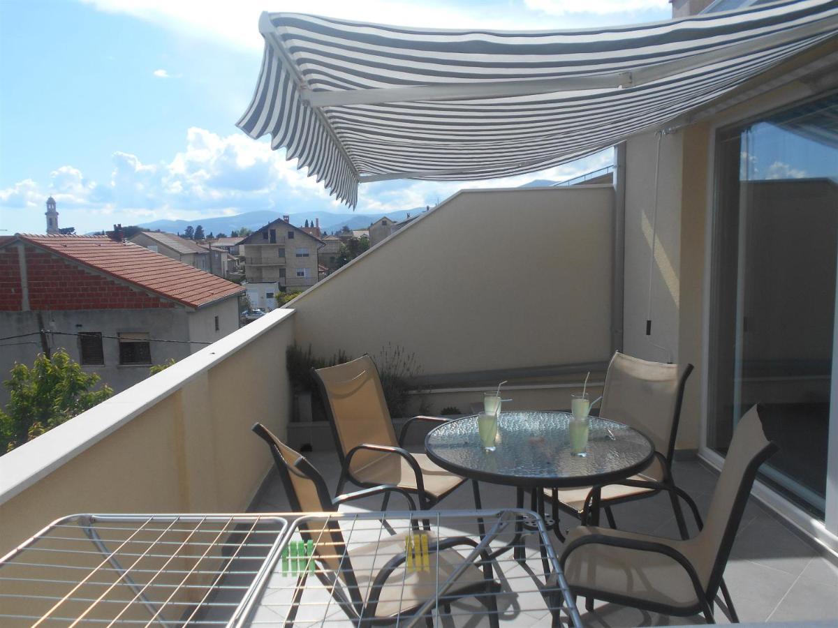 Apartment Cherry Kastela Ngoại thất bức ảnh